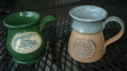 Rose.Hill_deneenpottery picture of that broken Rose Hill Inn mug, along with a distant 'cousin' mug from Scotland